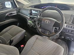 2016 Toyota Tarago GLi ACR50R White