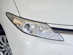 2016 Toyota Tarago GLi ACR50R White