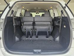 2016 Toyota Tarago GLi ACR50R White