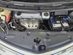 2016 Toyota Tarago GLi ACR50R White