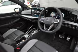 2025 Volkswagen Golf 110TSI R-Line