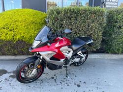 2011 Honda VFR800X CROSSRUNNER Red