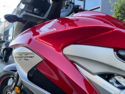 2011 Honda VFR800X CROSSRUNNER Red