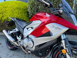 2011 Honda VFR800X CROSSRUNNER Red
