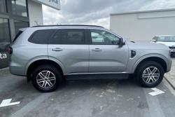 2023 Ford
                Everest Trend