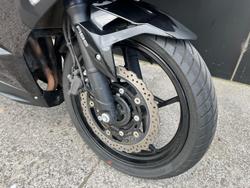 2021 Kawasaki Ninja 400 (EX400G) Ninja Black