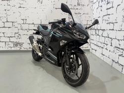 2020 Kawasaki Ninja 400 (EX400G) Ninja Black