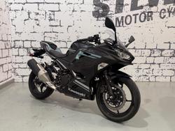 Kawasaki Ninja 400 (EX400G)