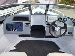 2025 QUINTREX 481 Fishabout