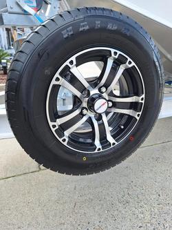 2025 QUINTREX 481 Fishabout