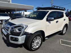 2017 Isuzu
MU-X LS-U