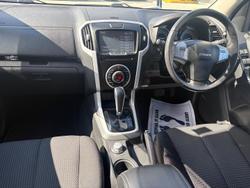 2017 Isuzu
MU-X LS-U