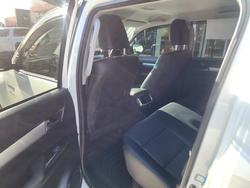 2022 Toyota HiLux SR5