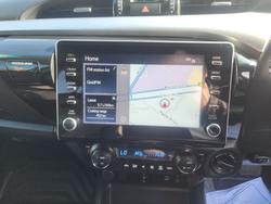 2022 Toyota HiLux SR5