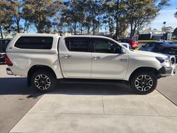 2022 Toyota HiLux SR5
