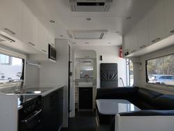 2017 New Age Caravans Manta Ray Mr19er 20'8