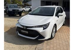 2023 Toyota
                Corolla Ascent Sport Hybrid