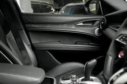 2022 Alfa Romeo Stelvio Quadrifoglio