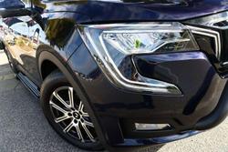 2025 Mahindra XUV700 AX7L