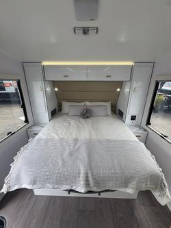 2025 JB Caravans Gator X 17'10 Fd Cafe