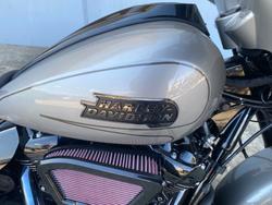 2023 HARLEY-DAVIDSON FLHXSE CVO STREET GLIDE Grey