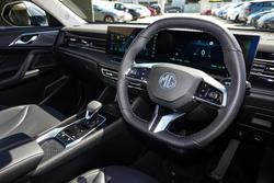 2025 MG HS Super Hybrid Essence