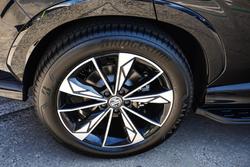 2025 MG HS Super Hybrid Essence