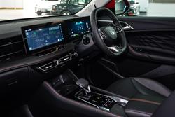 2025 MG HS Super Hybrid Essence