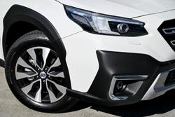 2025 Subaru Outback AWD Touring XT 6GEN MY25 AWD Crystal White