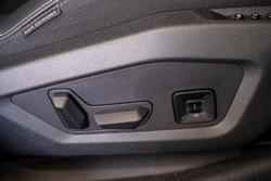 2025 Peugeot 3008 GT Premium Hybrid P64 MY25 Okenite White