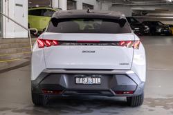 2025 Peugeot 3008 GT Premium Hybrid P64 MY25 Okenite White