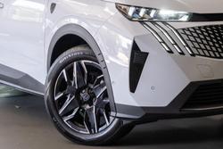 2025 Peugeot 3008 GT Premium Hybrid P64 MY25 Okenite White
