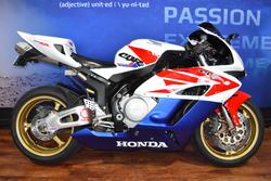 Honda CBR1000RR (fireblade)
