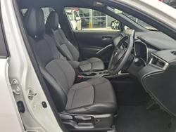 2022 Toyota
Corolla Cross GXL