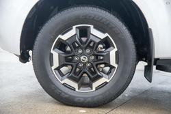 2025 Nissan Navara ST-X