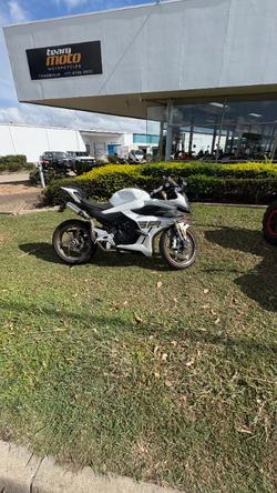 2024 CFMOTO 2024 Cf Moto 450CC 450SR-S NEBULA WHITE