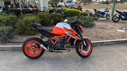 2022 Ktm 1290 SUPER DUKE R Orange