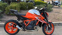 2022 Ktm 1290 SUPER DUKE R Orange