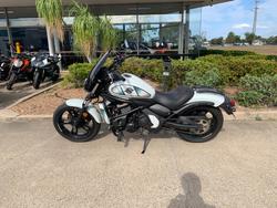 2022 Kawasaki VULCAN S SE White