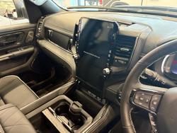 2025 RAM 1500 Limited Hurricane HO RamBox DT MY25 4X4 Dual Range Bright White