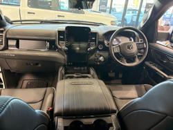 2025 RAM 1500 Limited Hurricane HO RamBox DT MY25 4X4 Dual Range Bright White