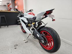 2015 DUCATI 899 PANIGALE White