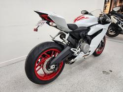 2015 DUCATI 899 PANIGALE White