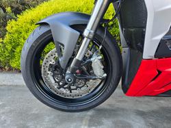 2023 DUCATI STREETFIGHTER V2 Red