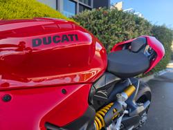 2023 DUCATI STREETFIGHTER V2 Red
