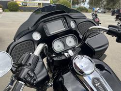 2018 HARLEY-DAVIDSON FLTRX ROAD GLIDE Black