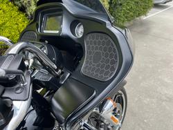 2018 HARLEY-DAVIDSON FLTRX ROAD GLIDE Black
