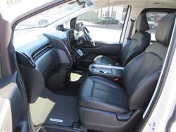 2022 Hyundai STARIA Highlander