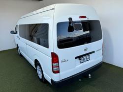 2011 Toyota Hiace Commuter