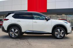 2025 Nissan X-TRAIL Ti T33 MY25 4X4 On Demand Ivory Pearl / Black Roof
